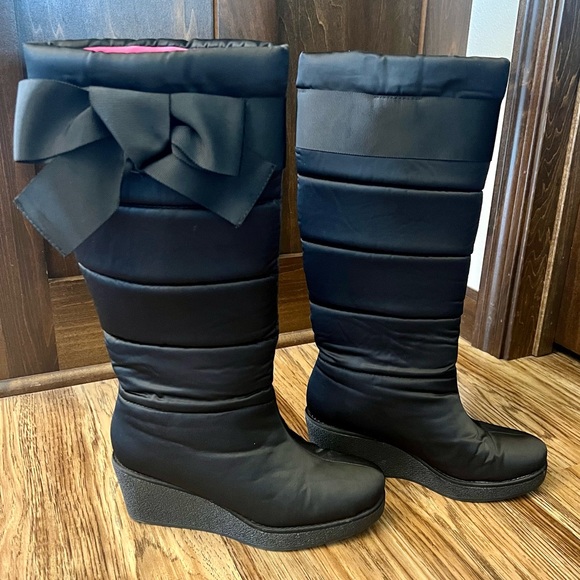 Kate Spade Cagney black nylon wedge boots - size 7 - Picture 3 of 8